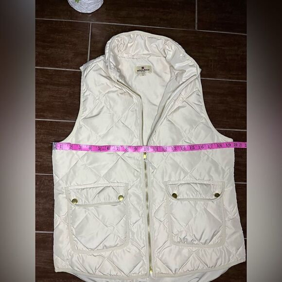 Woolrich Ivory duck down filled puffer vest sz Medium - Picture 6 of 7